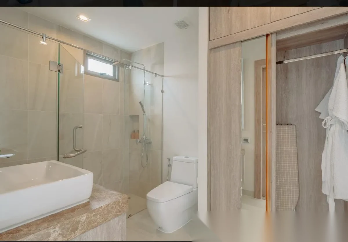 Вилла 3BR в комплексе Zenithy Pool Villa · Си Сунтон · Вид на бассейн — фото 8