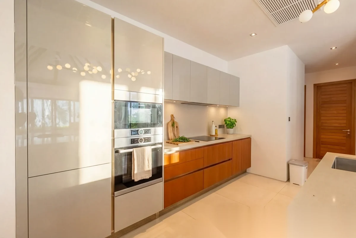 Вилла 4BR в комплексе Anchan Tropicana · Теп Красаттри · Вид на бассейн — фото 2