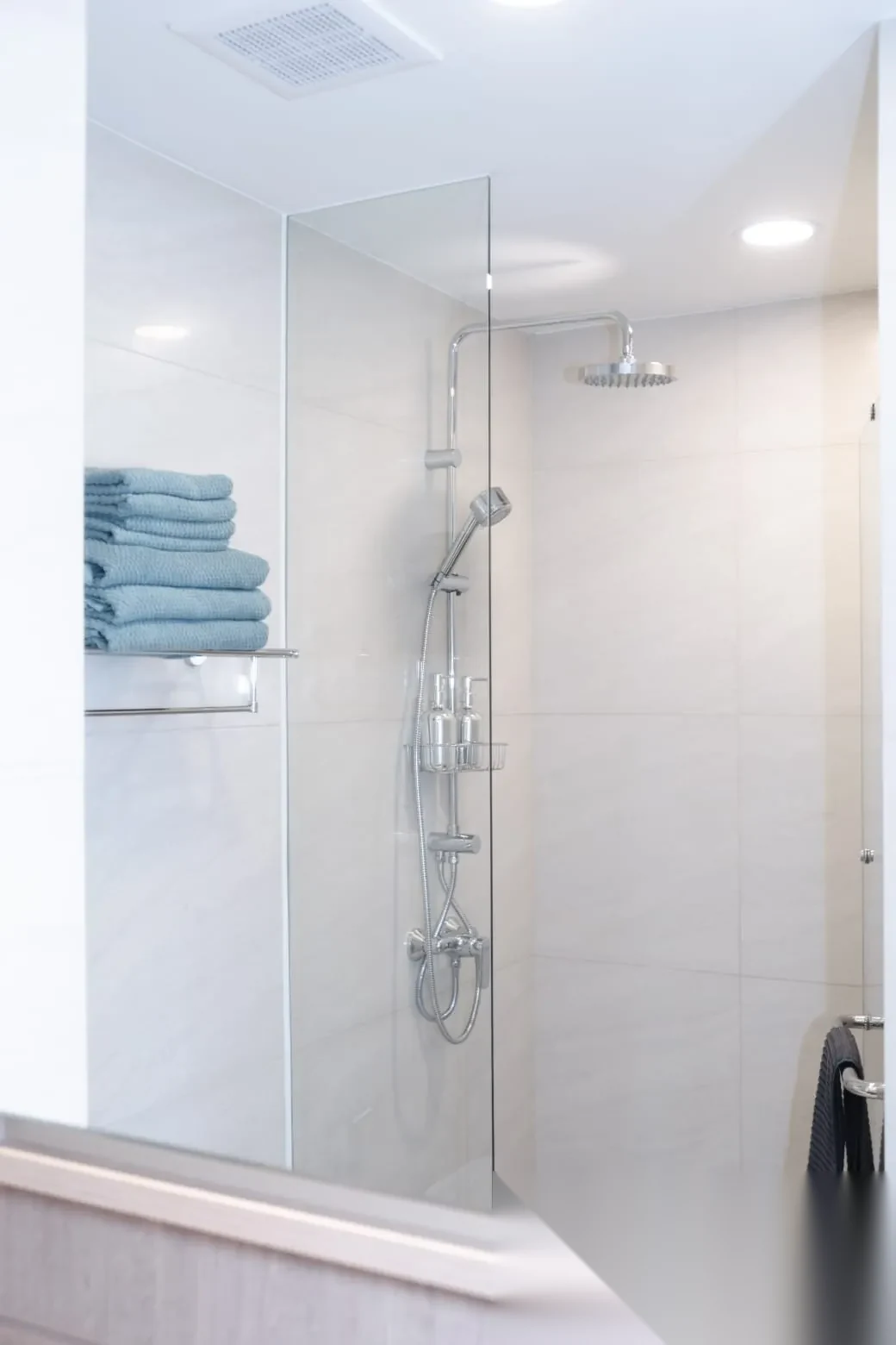 2 Bedroom Apartment for sale at Skypark Celeste Laguna complex · Choeng Thale · Pool Access — photo 32