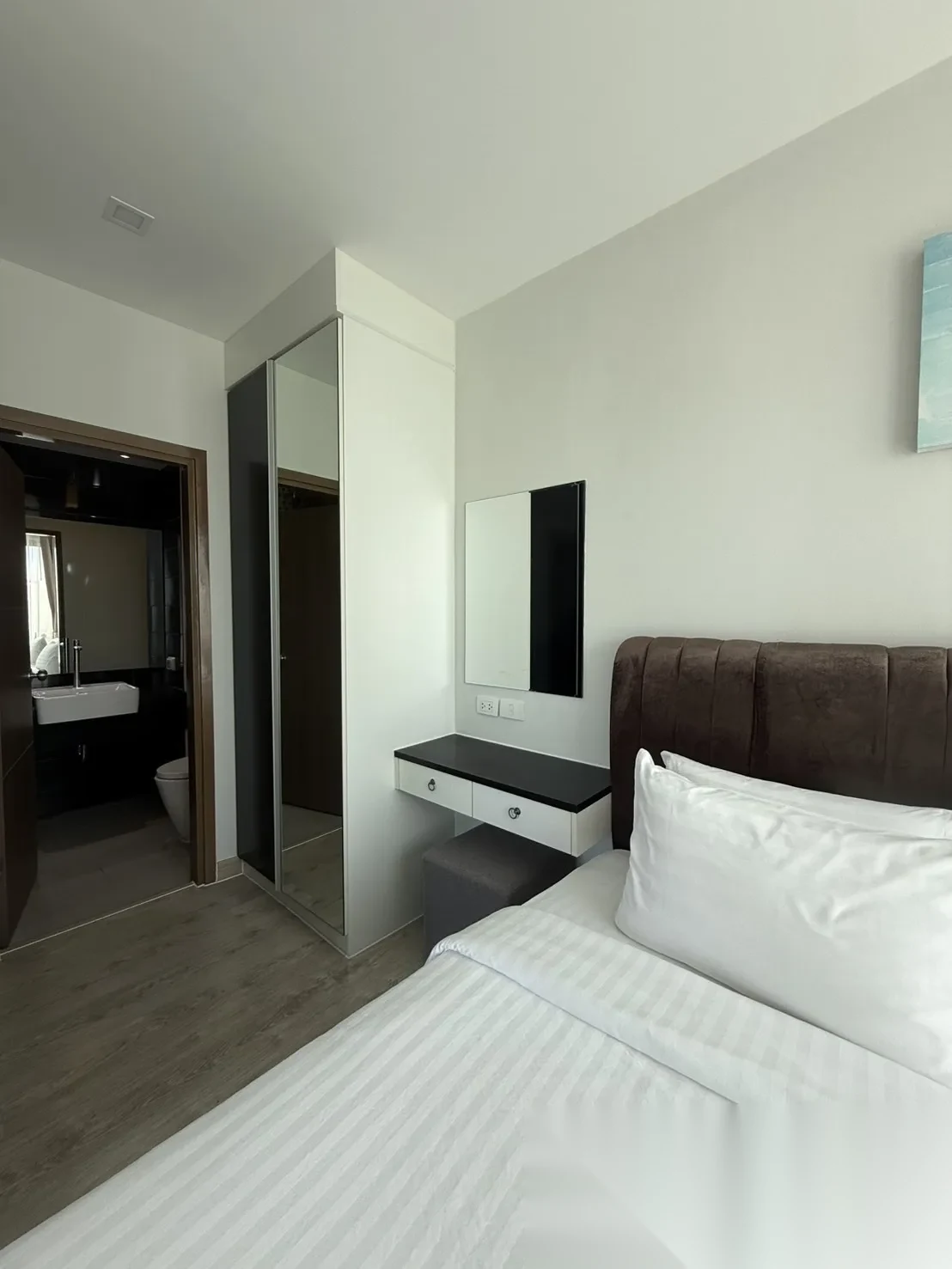 Апартаменты 1BR в ЖК Royal Lee The Terminal Phuket · Саку · Вид на озеро — фото 11