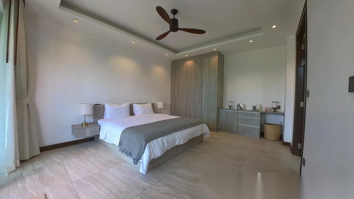 4 Bedroom Villa for rent at The Lake House complex · Si Sunthon · Pool View — photo 12