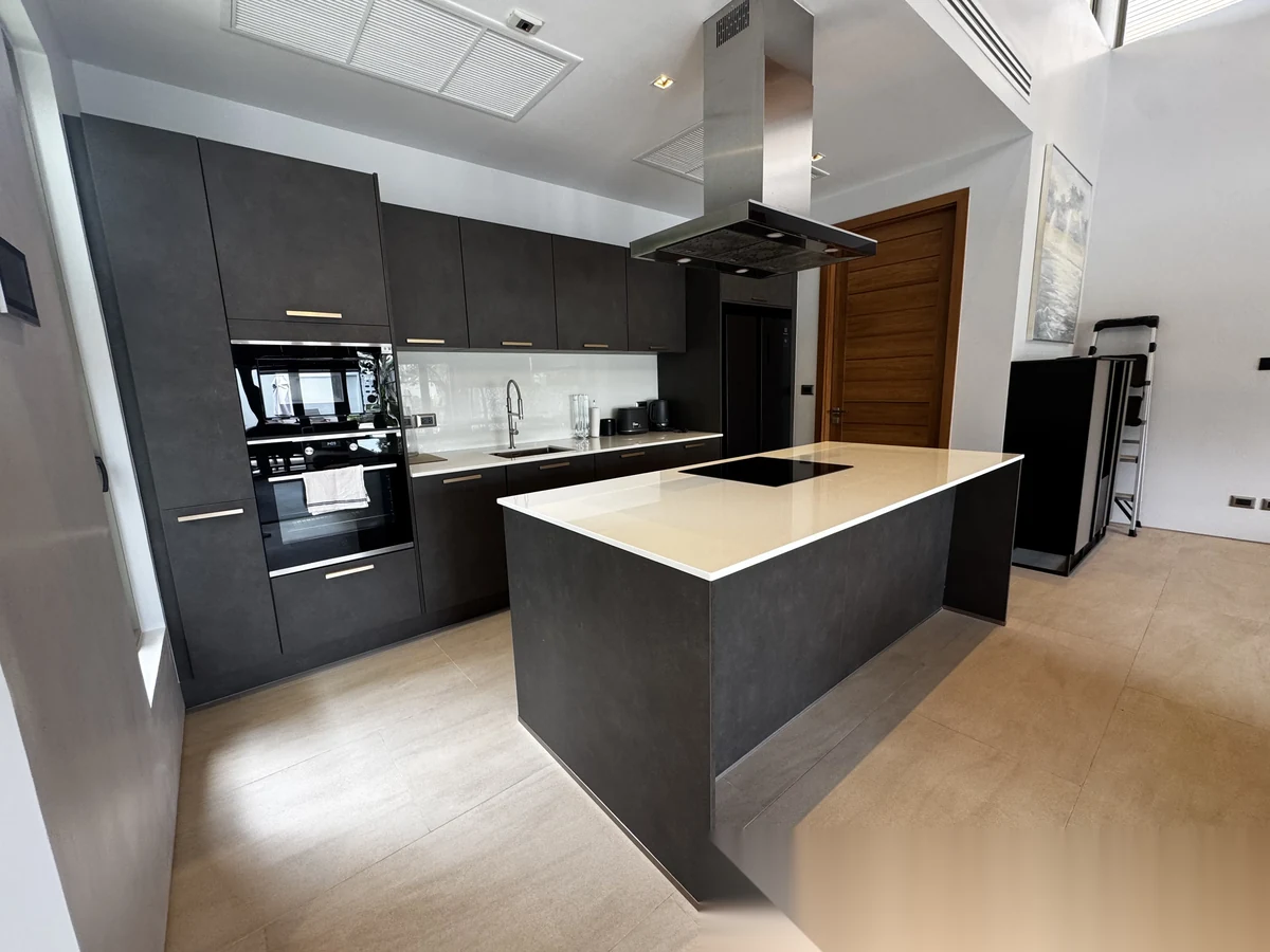 4 Bedroom Villa for rent at Botanica Foresta complex · Thep Krasattri · Garden View — photo 9