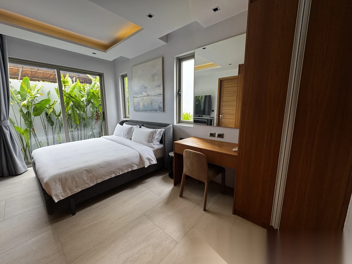 4 Bedroom Villa for rent at Botanica Foresta complex · Thep Krasattri · Garden View — photo 11