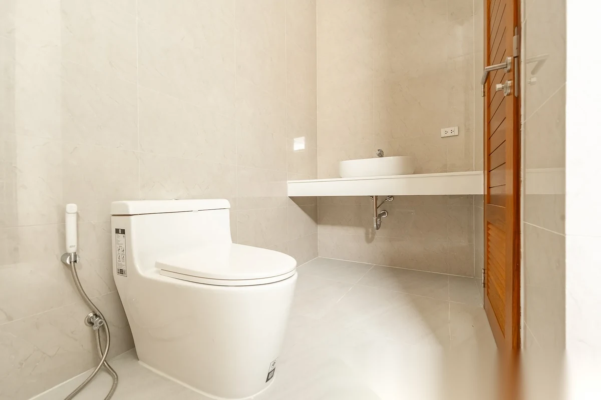 3 Bedroom Villa for sale at Ananda Lake View complex · Thep Krasattri · Pool View — photo 42