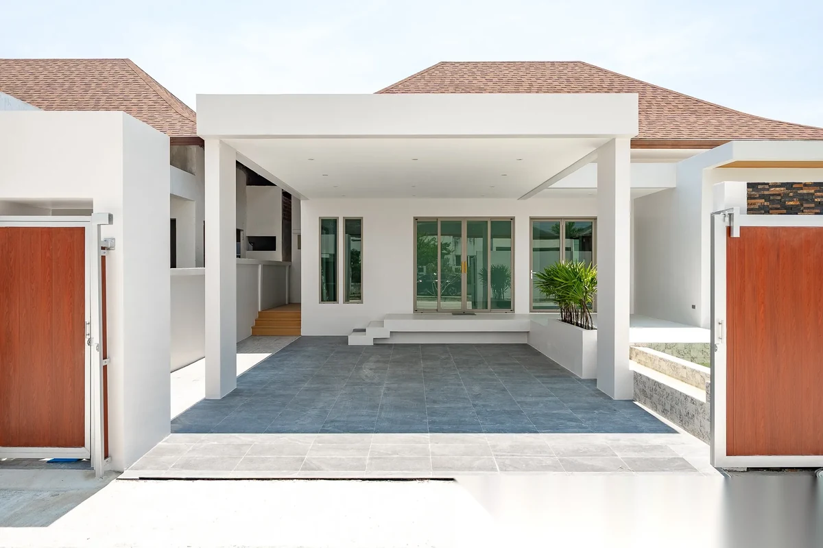 3 Bedroom Villa for sale at Ananda Lake View complex · Thep Krasattri · Pool View — photo 27