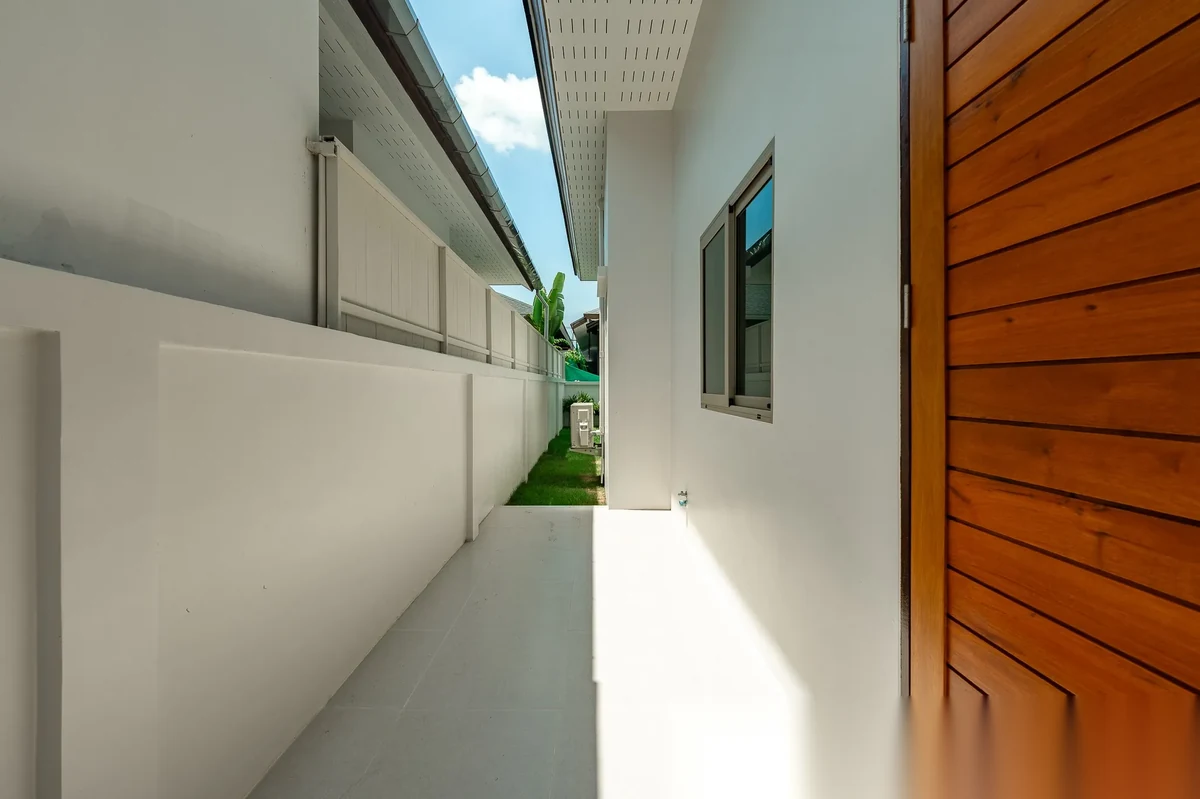 3 Bedroom Villa for sale at Ananda Lake View complex · Thep Krasattri · Pool View — photo 33