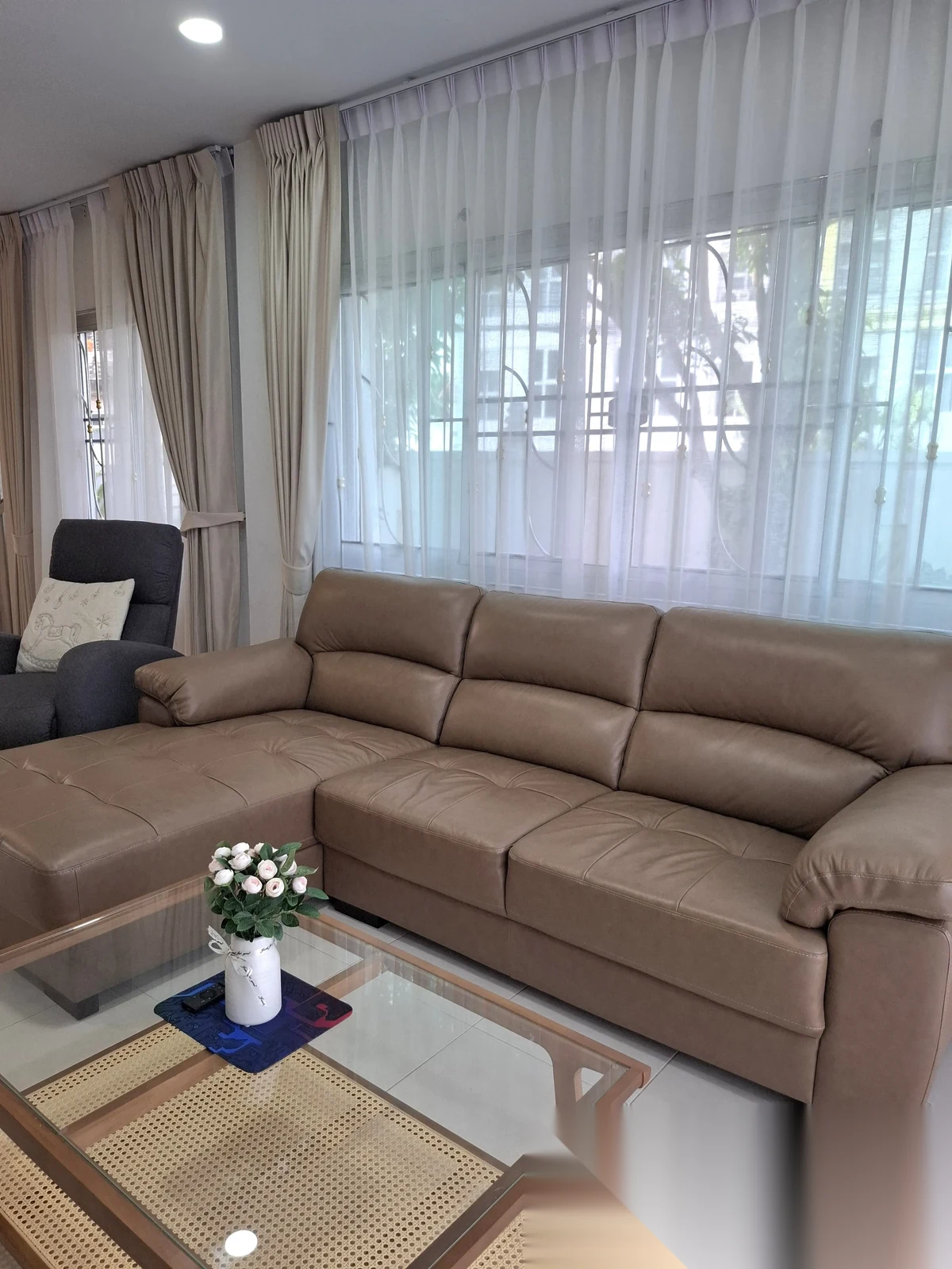 3 Bedroom Townhouse for rent at Phuket Grandville Village complex · Si Sunthon · Garden View — photo 3