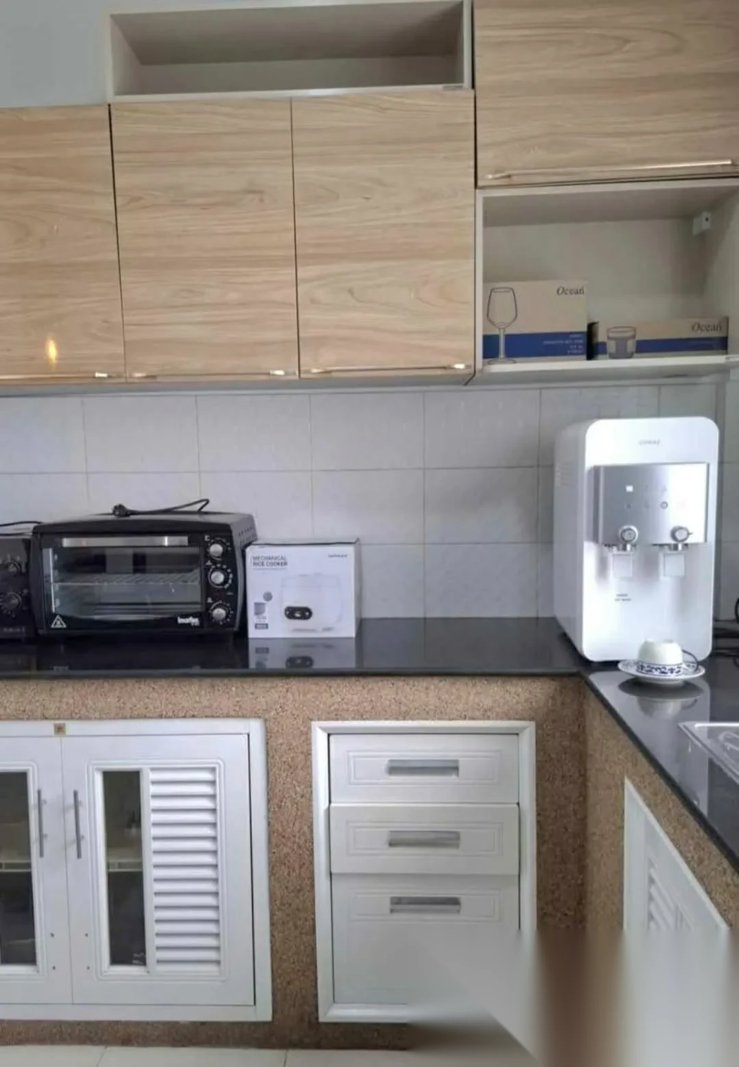 3 Bedroom Townhouse for rent at Phuket Grandville Village complex · Si Sunthon · Garden View — photo 4