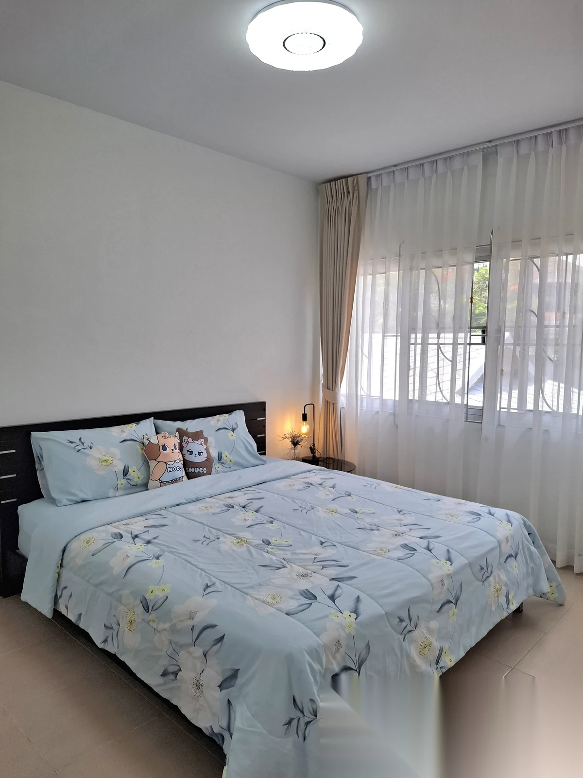 3 Bedroom Townhouse for rent at Phuket Grandville Village complex · Si Sunthon · Garden View — photo 5