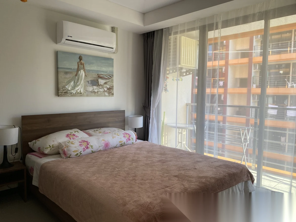 Studio Apartment for sale at Nai Harn Beach Condominium complex · Rawai · Garden View — photo 9