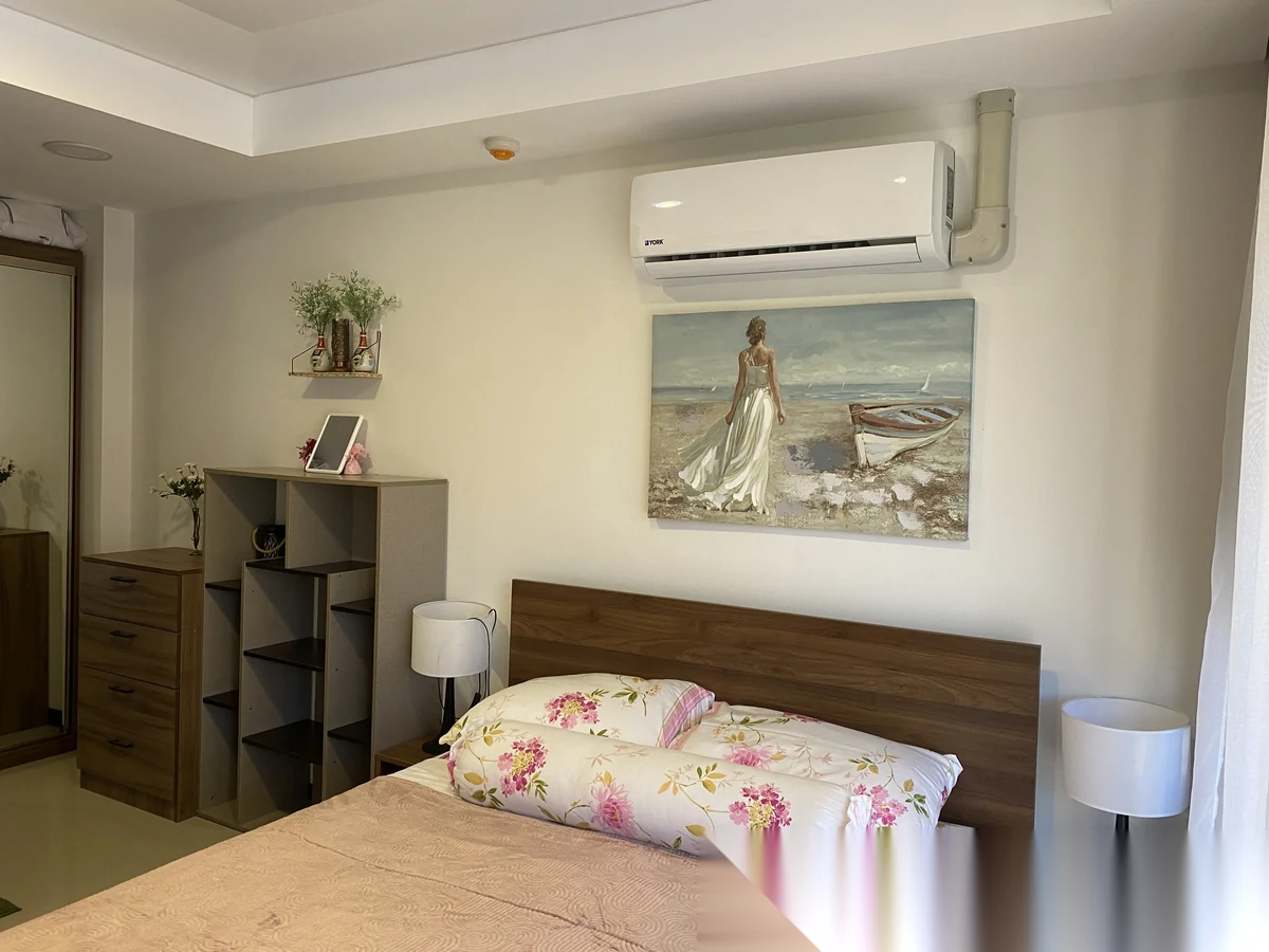 Studio Apartment for sale at Nai Harn Beach Condominium complex · Rawai · Garden View — photo 10