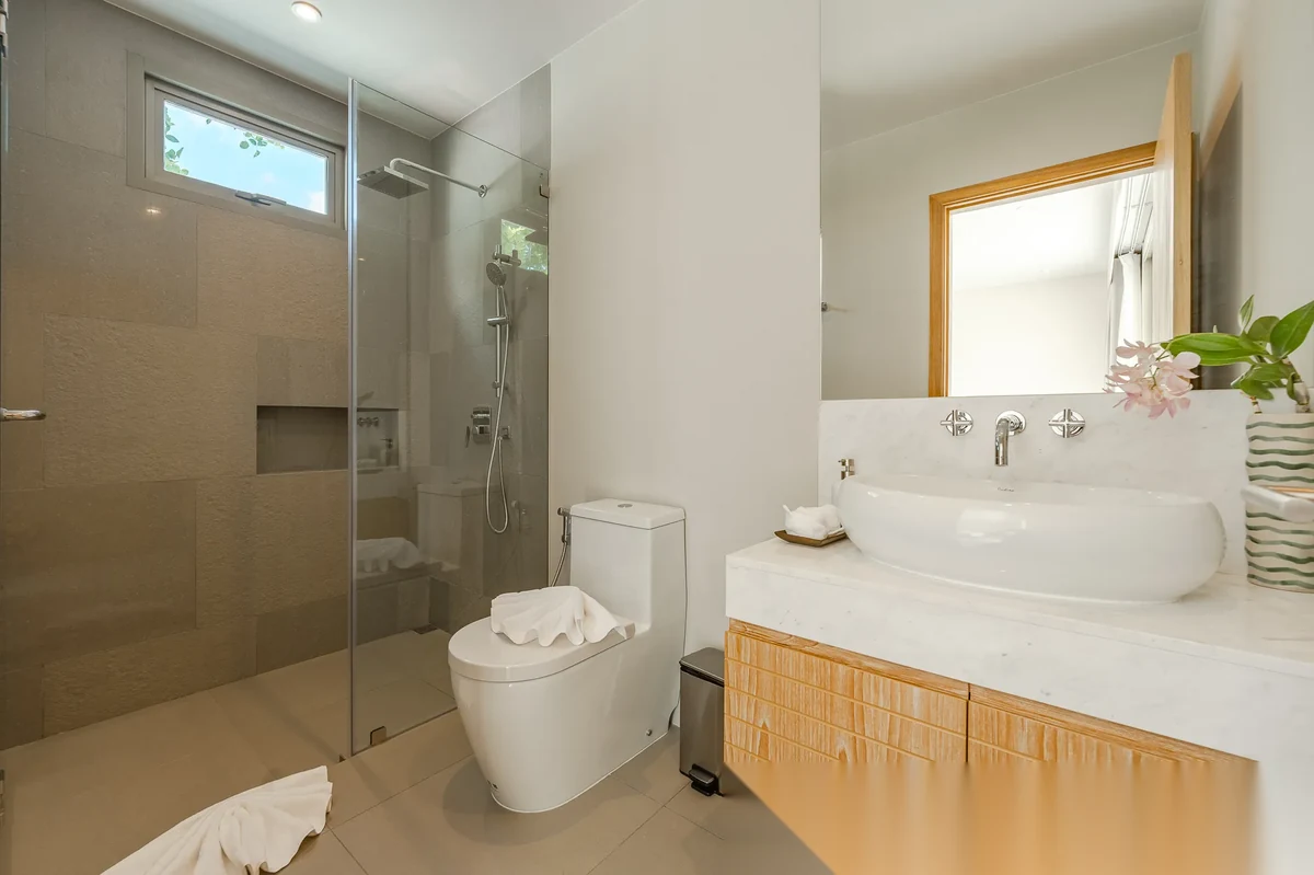 4 Bedroom Villa for rent at Trichada Essence complex · Thep Krasattri · Pool View — photo 11