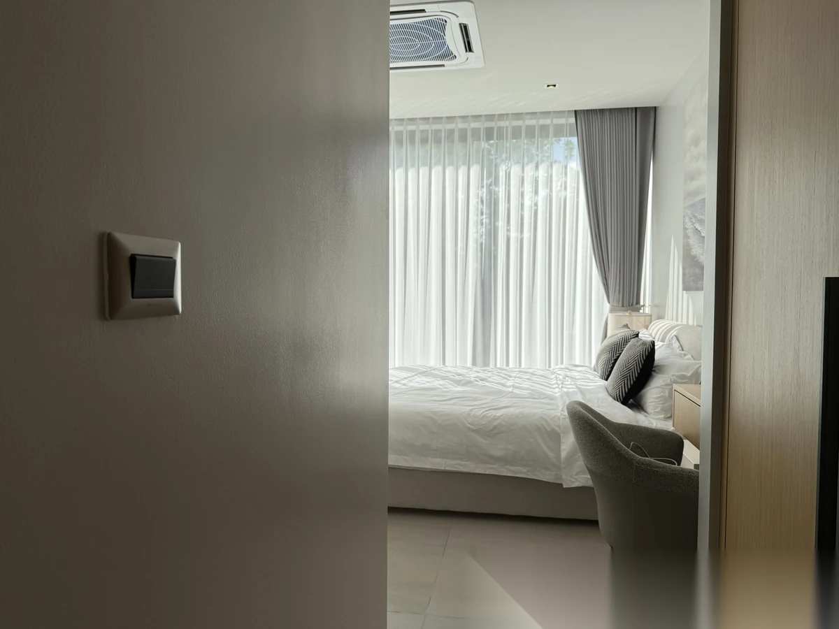 4 Bedroom House for rent at Botanica Modern Loft II complex · Si Sunthon · Sea View — photo 6