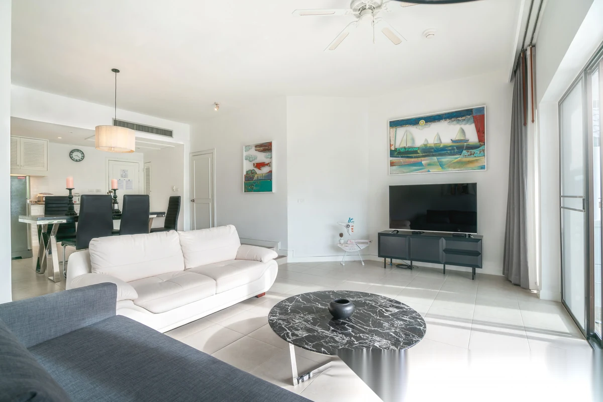 2 Bedroom Apartment for sale at Allamanda 2 & 3 Condominium complex · Choeng Thale · Lake View — photo 2