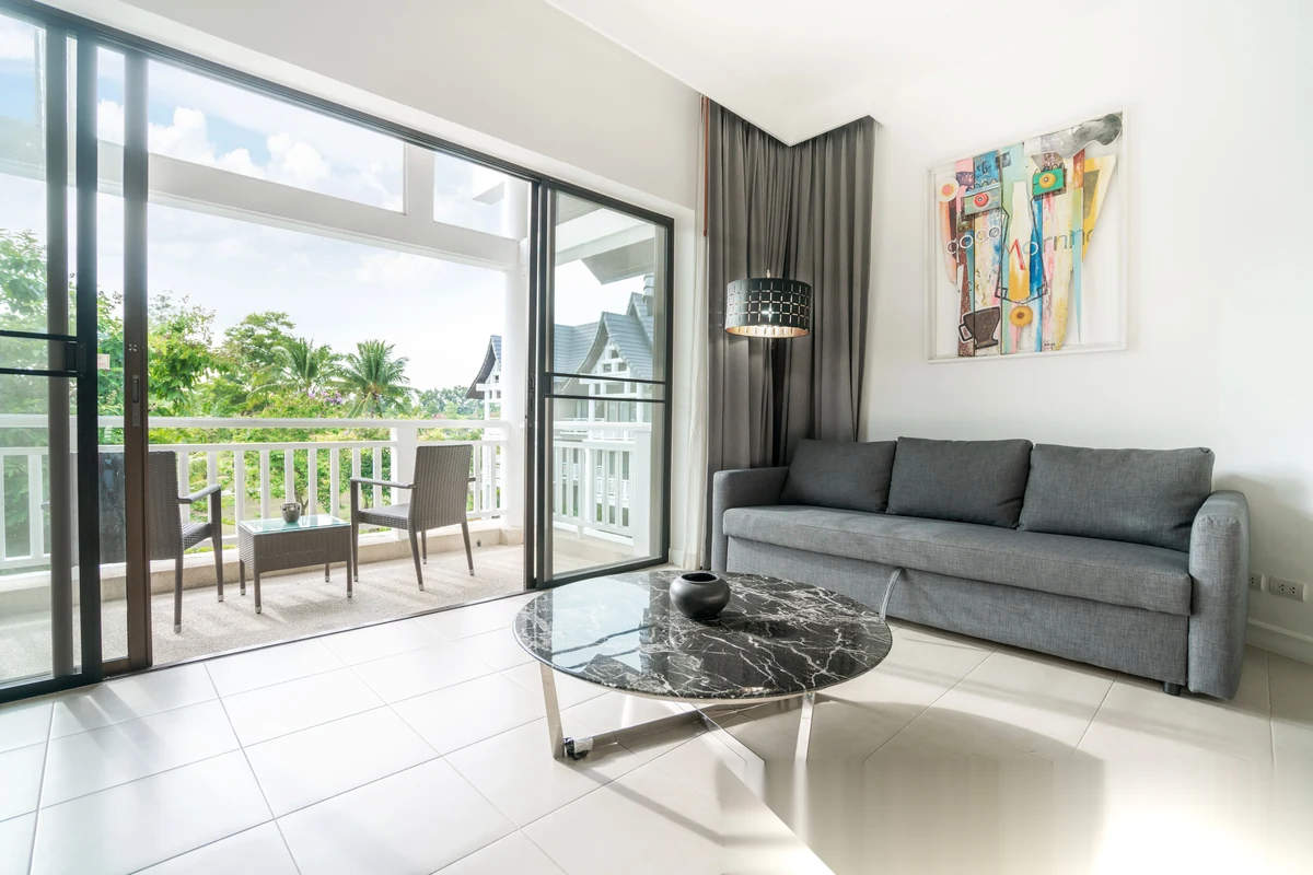 2 Bedroom Apartment for sale at Allamanda 2 & 3 Condominium complex · Choeng Thale · Lake View — photo 4