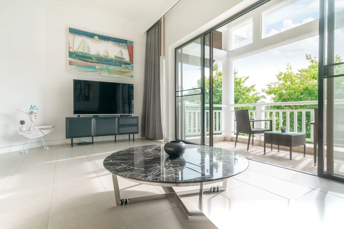 2 Bedroom Apartment for sale at Allamanda 2 & 3 Condominium complex · Choeng Thale · Lake View — photo 5