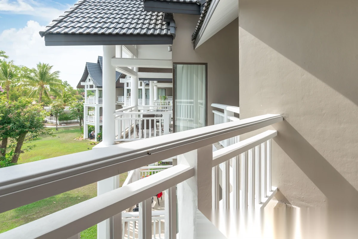 2 Bedroom Apartment for sale at Allamanda 2 & 3 Condominium complex · Choeng Thale · Lake View — photo 8