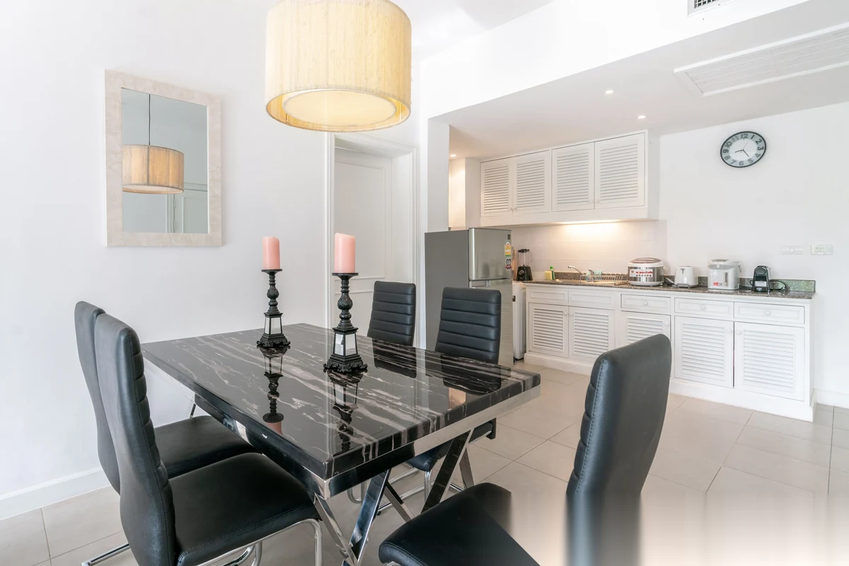 2 Bedroom Apartment for sale at Allamanda 2 & 3 Condominium complex · Choeng Thale · Lake View — photo 9