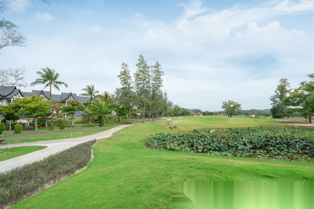 2 Bedroom Apartment for sale at Allamanda 2 & 3 Condominium complex · Choeng Thale · Lake View — photo 14