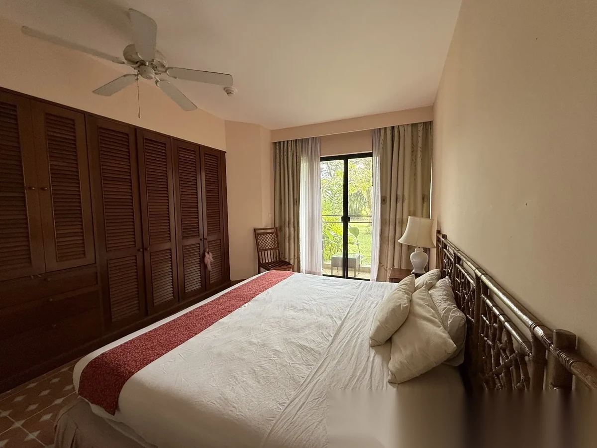 1 Bedroom Apartment for sale at Allamanda 2 & 3 Condominium complex · Choeng Thale · Garden View — photo 2