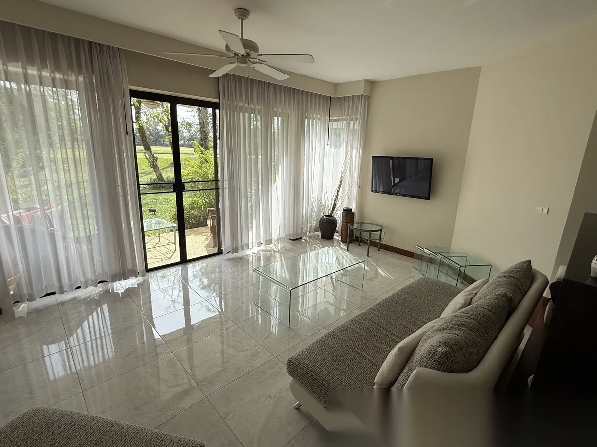 1 Bedroom Apartment for sale at Allamanda 2 & 3 Condominium complex · Choeng Thale · Garden View — photo 6