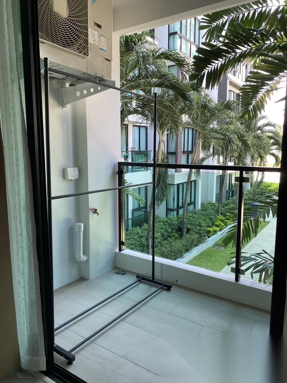 Studio Apartment for rent at Royal Lee The Terminal Phuket complex · Sakhu · Pool View — photo 7