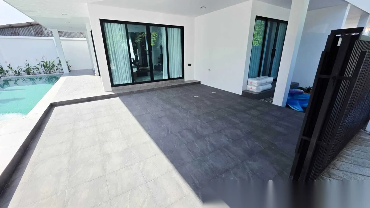 Вилла 3BR в комплексе The Passion Thalang · Теп Красаттри · Вид на бассейн — фото 11