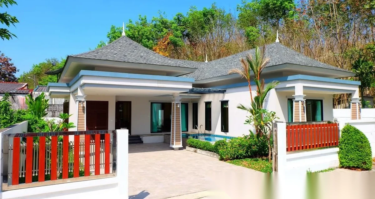 Вилла 3BR в комплексе Private Pool Villas At Thalang · Теп Красаттри · Вид на бассейн
