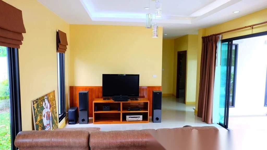 Вилла 3BR в комплексе Private Pool Villas At Thalang · Теп Красаттри · Вид на бассейн — фото 4