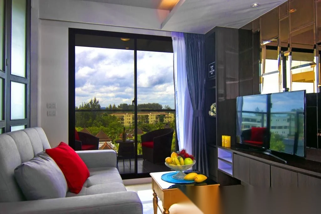 2 Bedroom Apartment for sale at Aristo 1 complex · Choeng Thale · Partial Sea View — photo 7