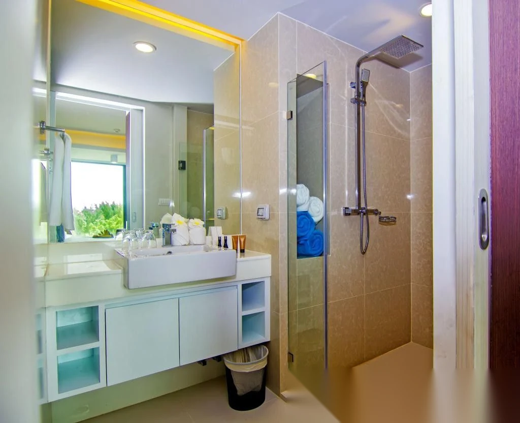 2 Bedroom Apartment for sale at Aristo 1 complex · Choeng Thale · Partial Sea View — photo 9