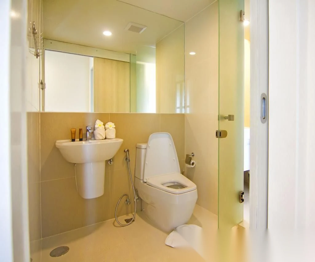 2 Bedroom Apartment for sale at Aristo 1 complex · Choeng Thale · Partial Sea View — photo 10