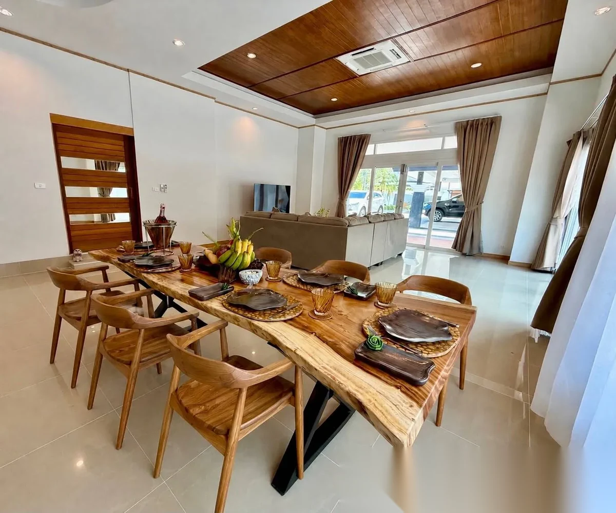 4 Bedroom Villa for rent at Permsap Villa complex · Si Sunthon · Pool View — photo 4