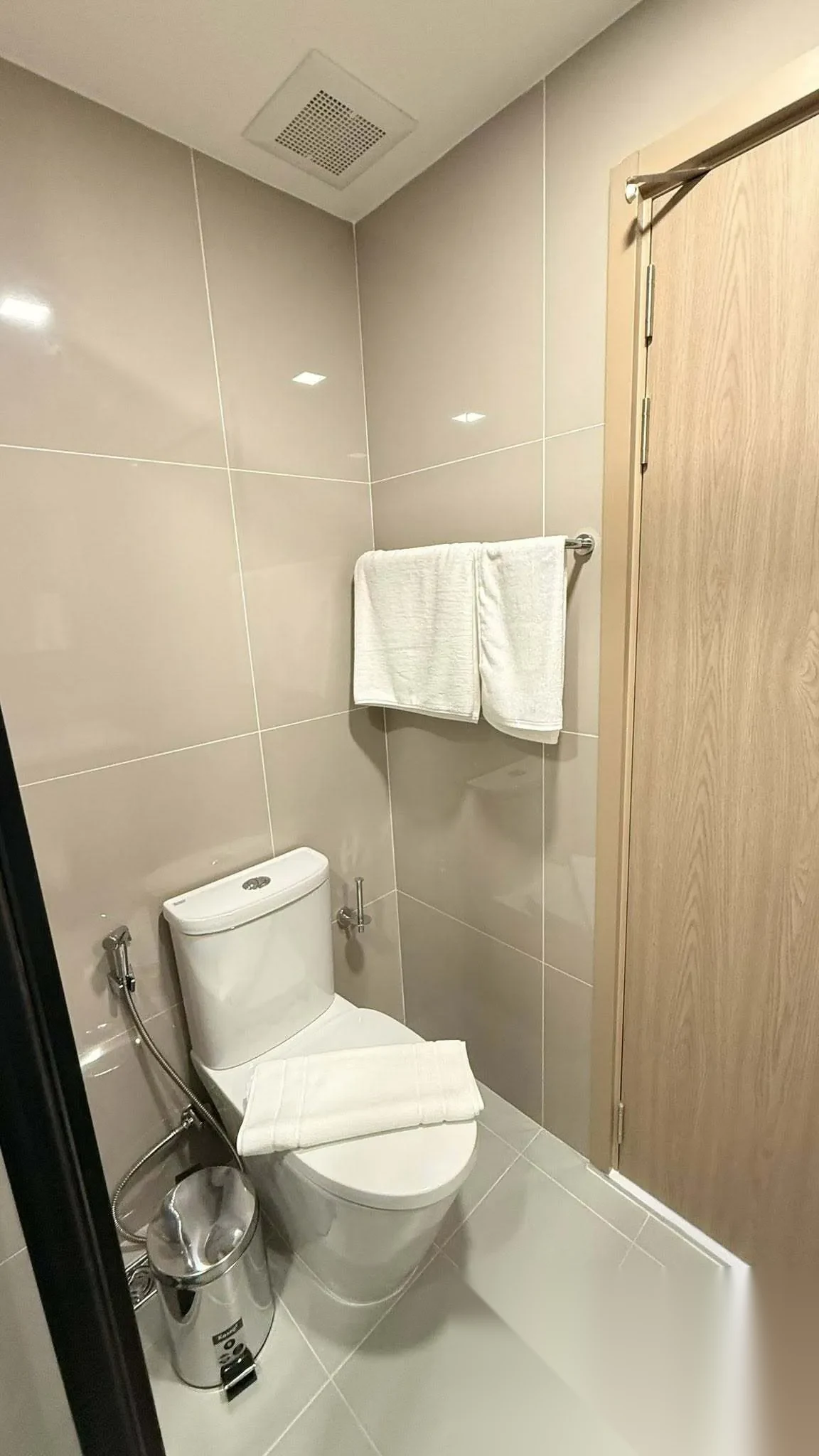 Апартаменты 1BR в ЖК THE BASE Bukit · Вичит · Вид на бассейн — фото 9