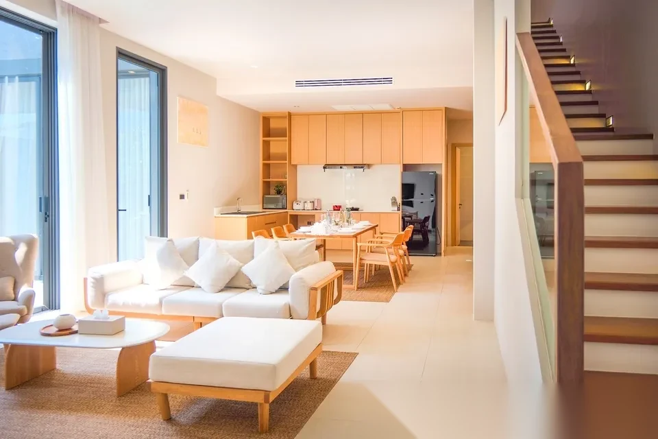 Вилла 3BR в комплексе Longone Villa · Чалонг · Вид на бассейн — фото 10