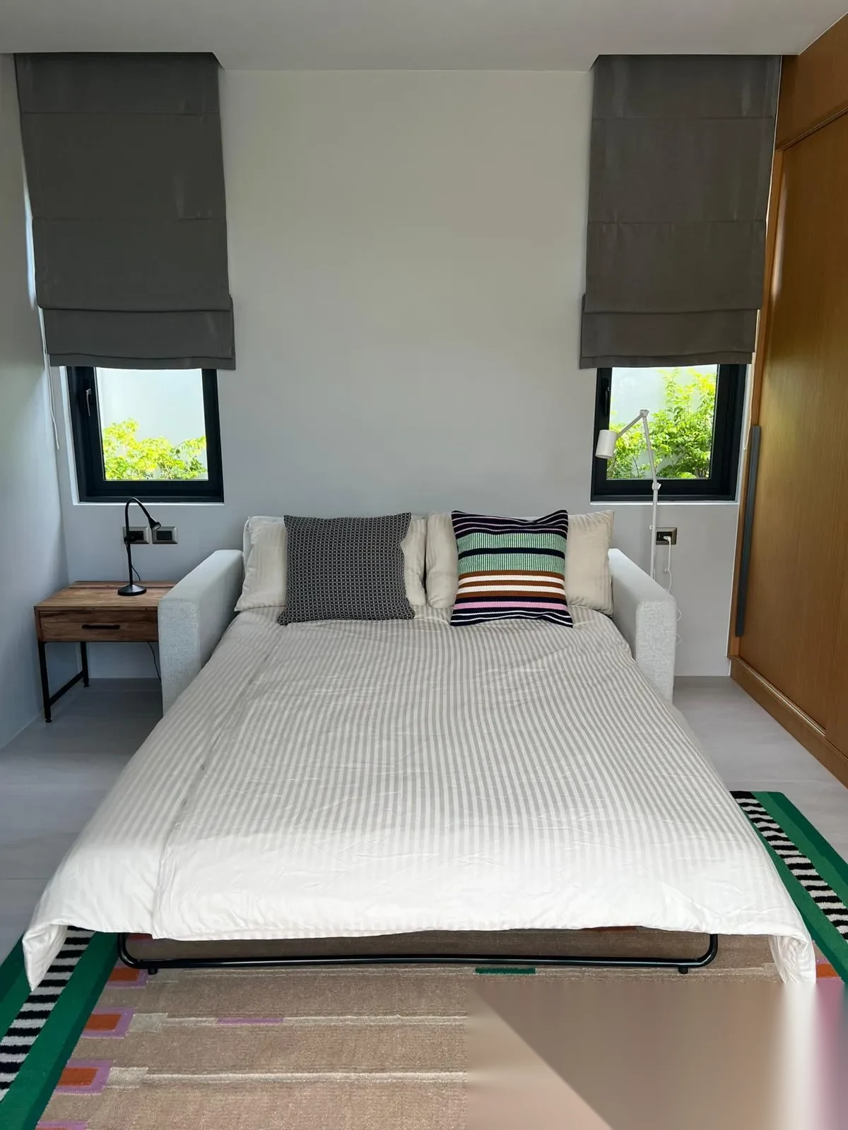 4 Bedroom Villa for rent at Botanica Modern Loft II complex · Si Sunthon · Pool View — photo 6