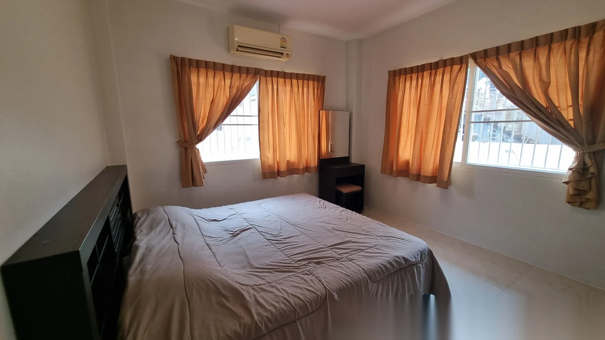 Вилла 3BR в комплексе Phuket Villa Suanluang · Вичит · Вид в сад — фото 6