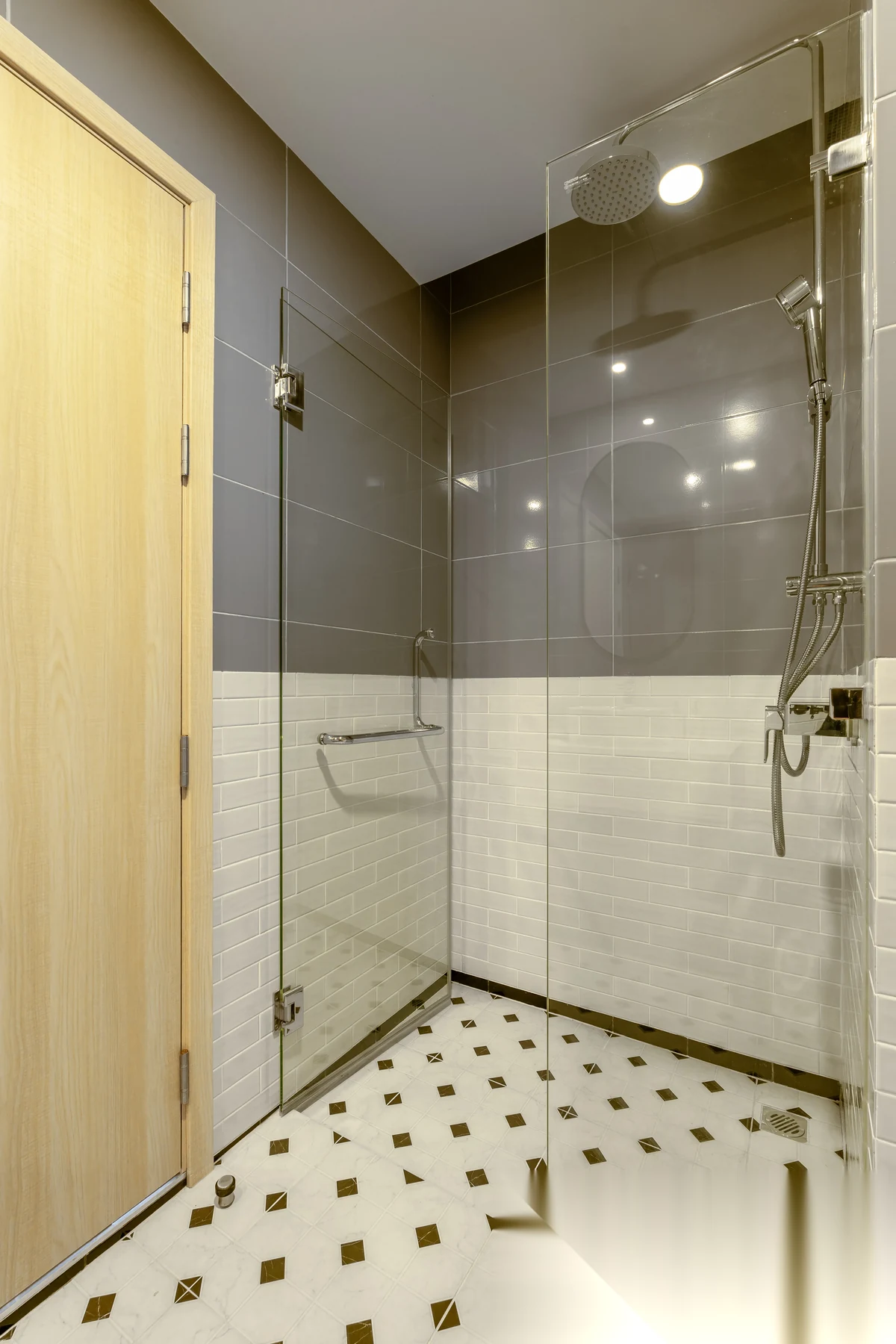 1 Bedroom Apartment for rent at Palmetto Park Condominium complex · Karon · Garden View — photo 5