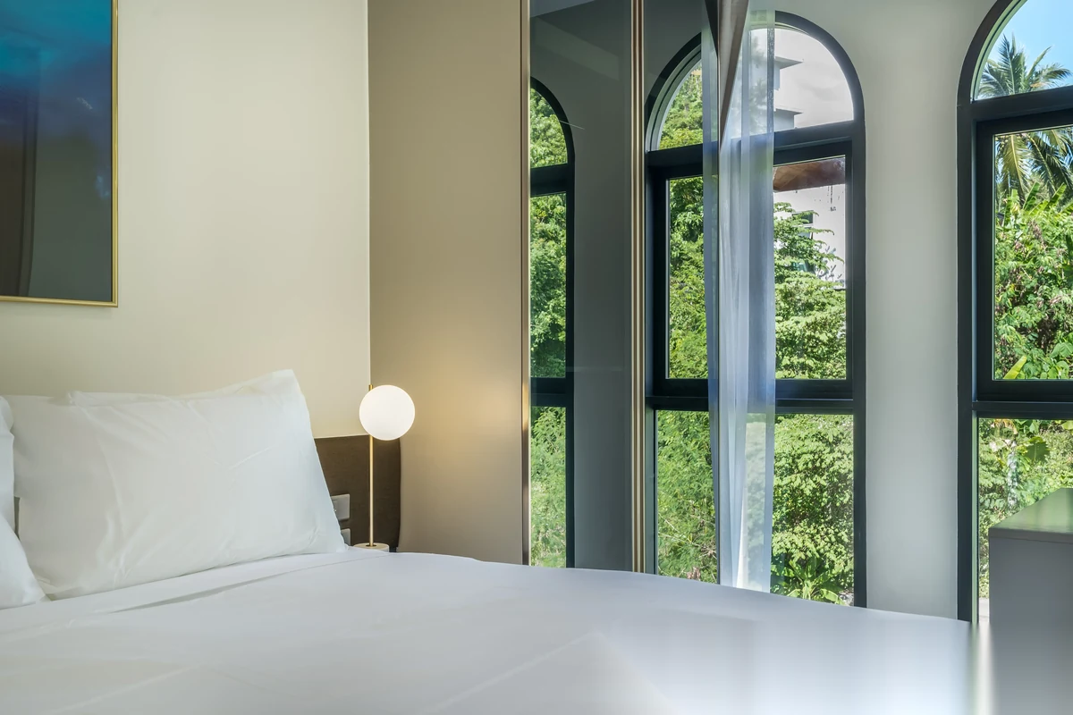 1 Bedroom Apartment for rent at Palmetto Park Condominium complex · Karon · Garden View — photo 8