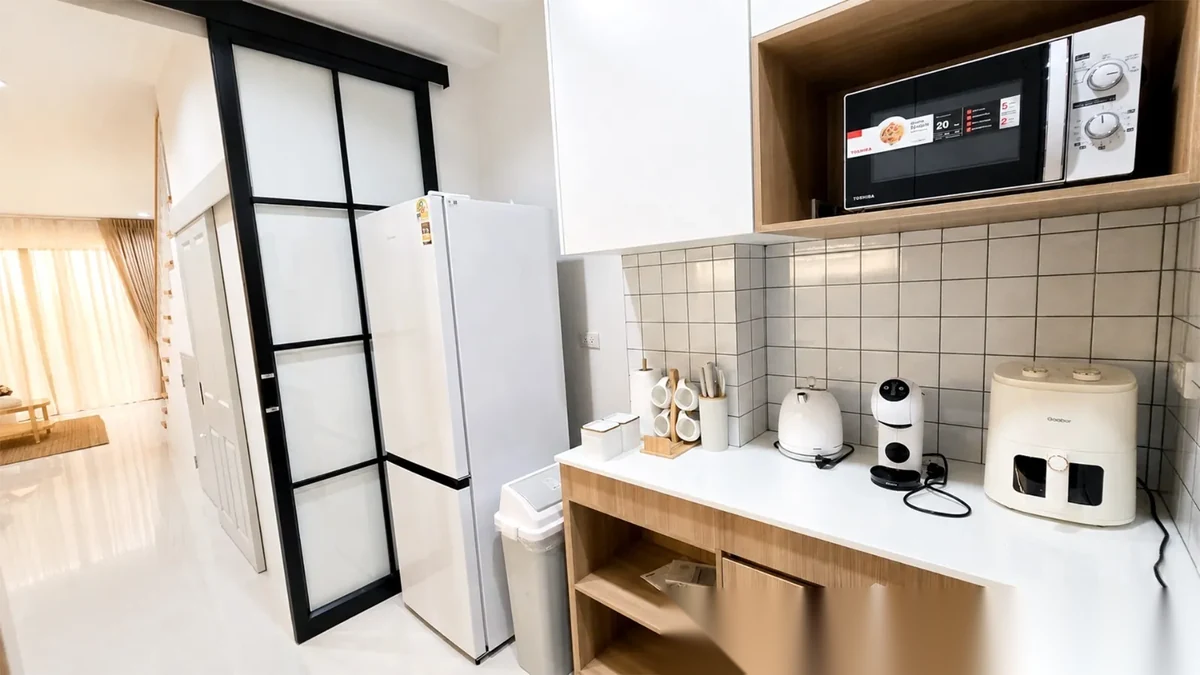Таунхаус 3BR в комплексе Modern Life Japane Phuket · Си Сунтон · Вид в сад — фото 5