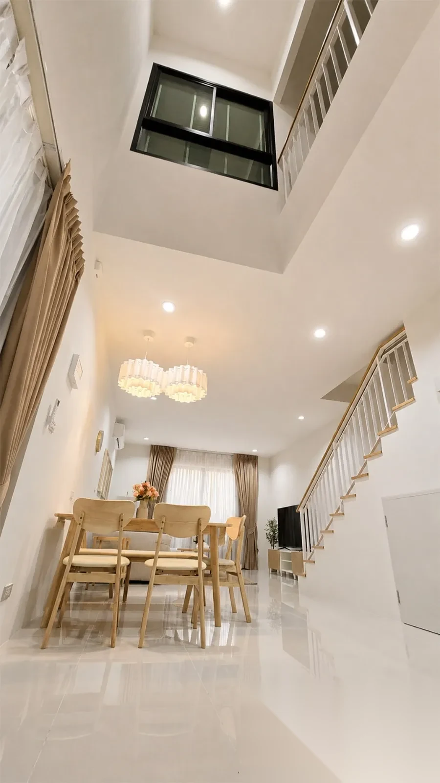 Таунхаус 3BR в комплексе Modern Life Japane Phuket · Си Сунтон · Вид в сад — фото 9