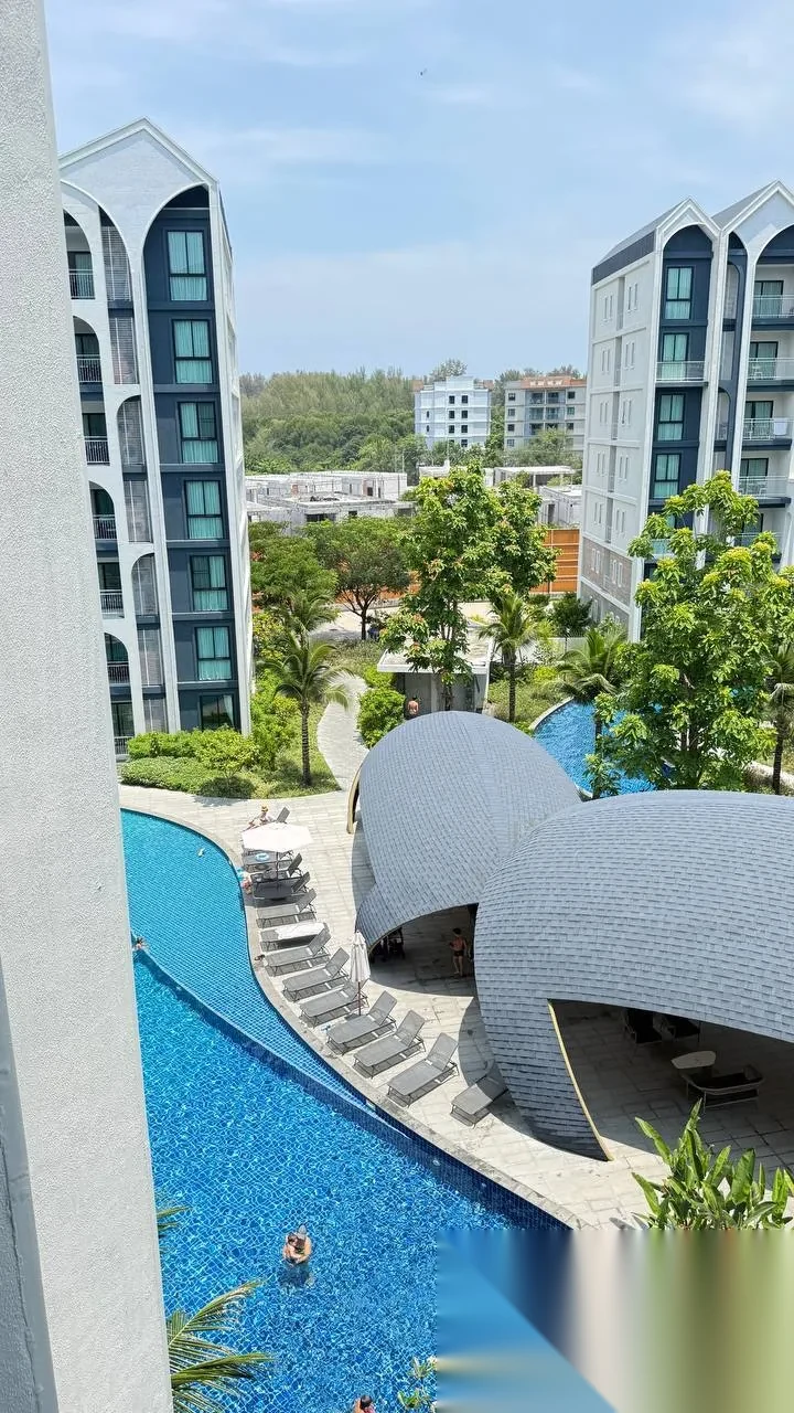 1 Bedroom Apartment for sale at The Title Halo 1 complex · Sakhu · Pool View — photo 4