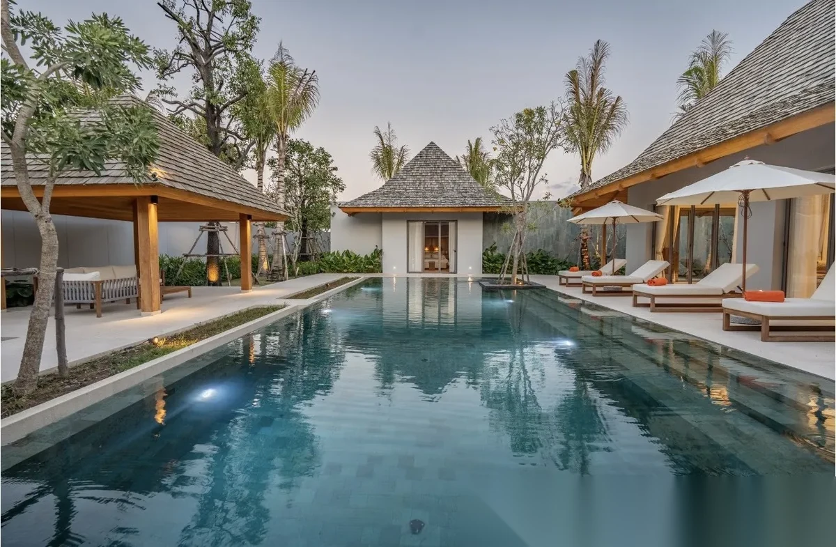 4 Bedroom Villa for rent at Anchan Tropicana complex · Thep Krasattri · Pool View — photo 2