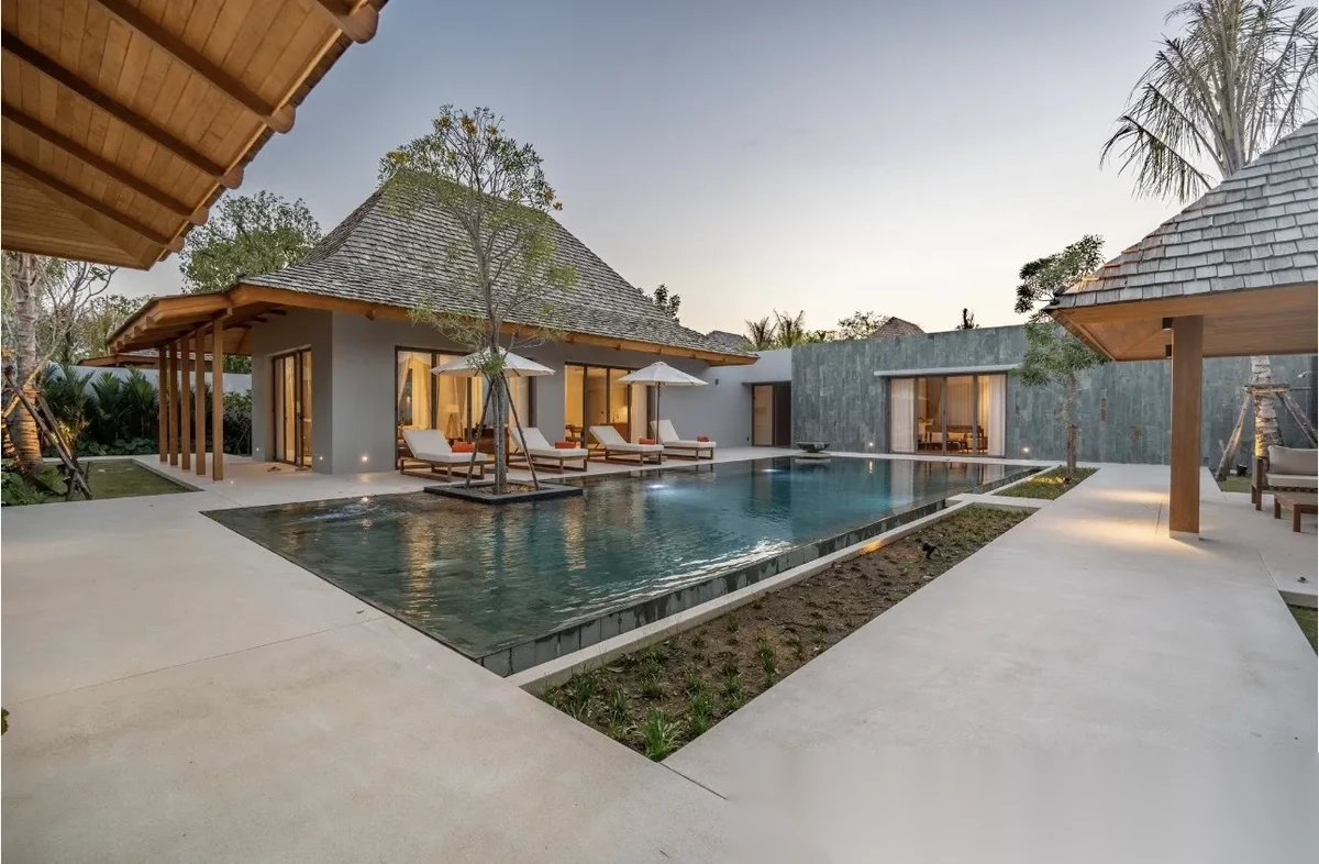 4 Bedroom Villa for rent at Anchan Tropicana complex · Thep Krasattri · Pool View — photo 7