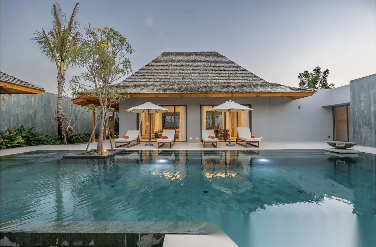 4 Bedroom Villa for rent at Anchan Tropicana complex · Thep Krasattri · Pool View — photo 8