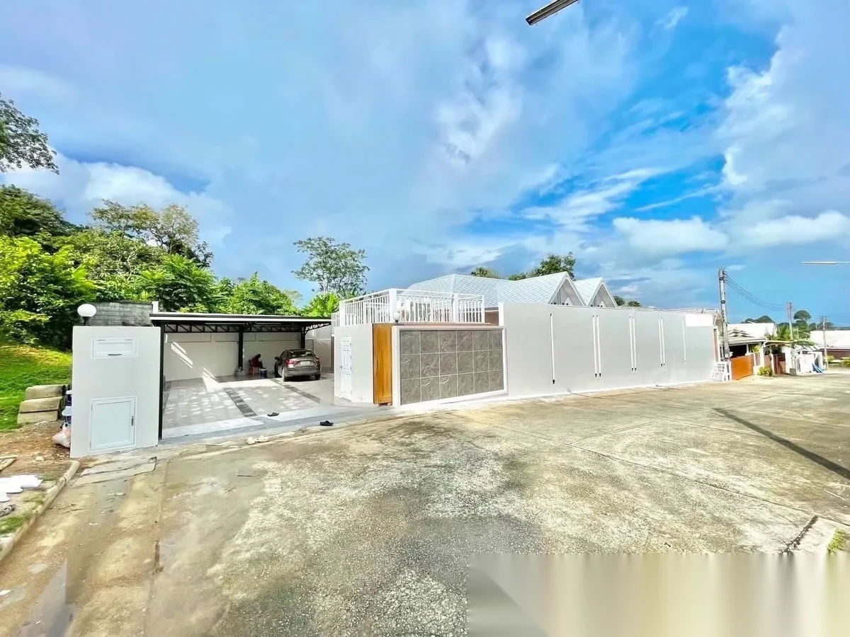 4 Bedroom Villa for rent at Baan Promphun Paklok complex · Pa Khlok · Pool View — photo 2