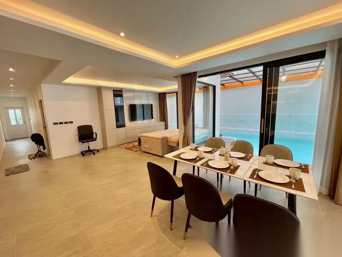 4 Bedroom Villa for rent at Baan Promphun Paklok complex · Pa Khlok · Pool View — photo 8