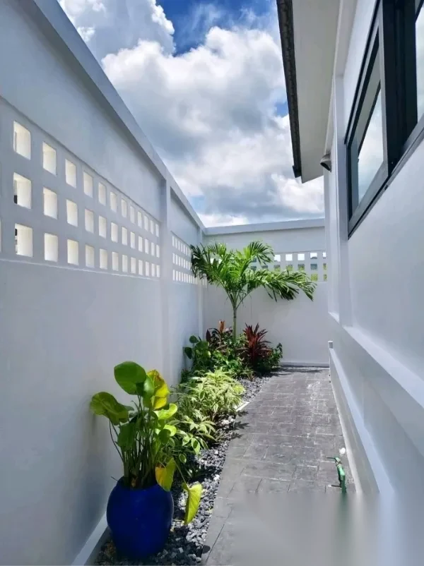 Вилла 3BR в комплексе Bhuvana Villa · Теп Красаттри · Вид на бассейн — фото 5