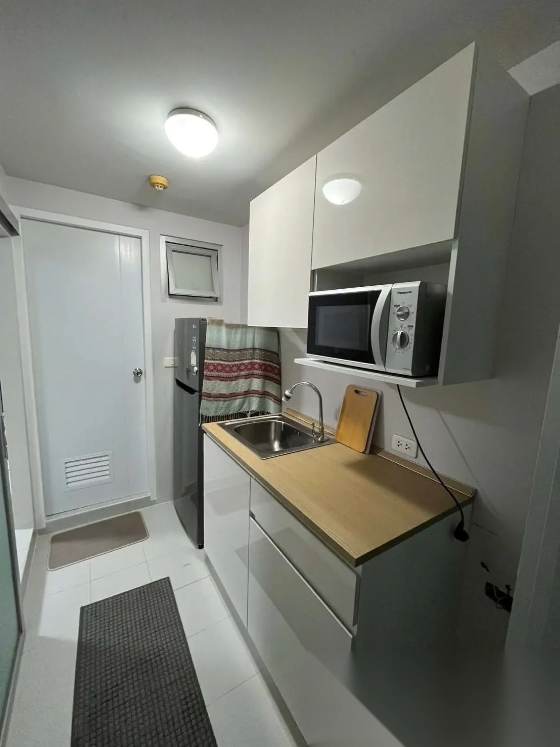 1 Bedroom Apartment for rent at D Condo Kathu complex · Kathu · Pool Access — photo 5