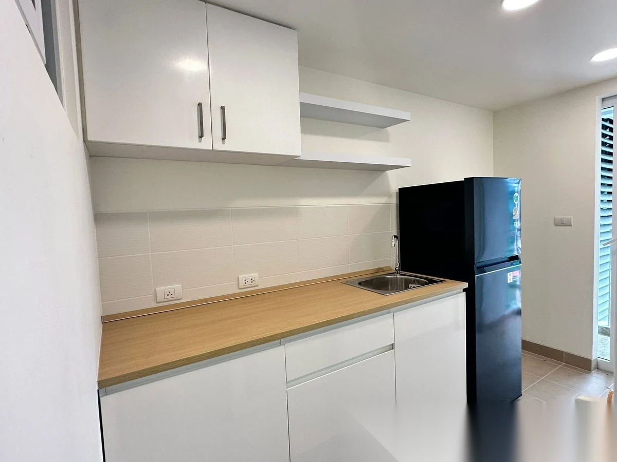 1 Bedroom Apartment for rent at Royal Place complex · Kathu · Pool View — photo 10